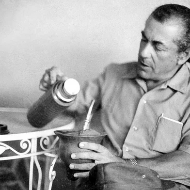 Leonel Brizola em sua fazenda de Soca (Uruguai) durante o exílio. As fotos são de 1974,  no dia em que se completavam os 10 anos de cassação de seus direitos políticos. Especial ZH Domingo<!-- NICAID(10601400) -->