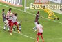 Na estreia de Valencia, Inter perde para o Fluminense e se afasta do G-6