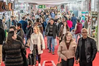 Já consolidadas no calendário de eventos da Serra, ExpoBento e Fenavinho de 2025 chegaram ao fim neste domingo (22). Foram 515 expositores — número recorde — e uma estimativa de movimentação de R$ 55 milhões em negócios.<!-- NICAID(16065072) -->