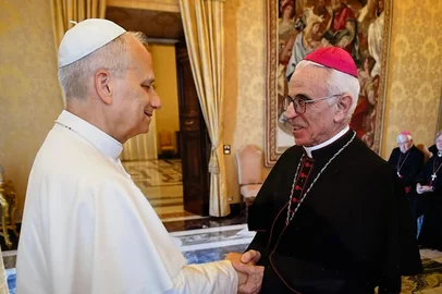 Como foi o encontro dos bispos diocesano e emérito de Caxias do Sul com o Papa Leão XIV.<!-- NICAID(16069598) -->