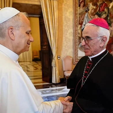 Como foi o encontro dos bispos diocesano e emérito de Caxias do Sul com o Papa Leão XIV.<!-- NICAID(16069598) -->