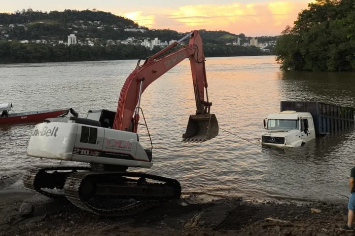 Clóvis Oeste Mania / Divulgação
