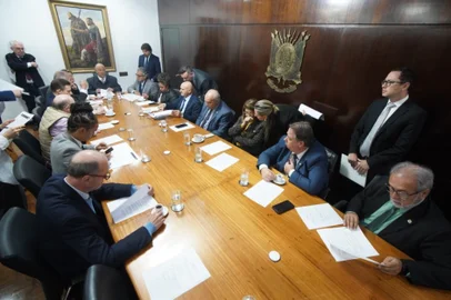 Foto: Lauro Alves | Agência ALRSLegenda: PORTO ALEGRE - RS - BRASIL. 05/08/2025. Reunião Líderes das Bancadas. Foto: Lauro Alves / ALRS