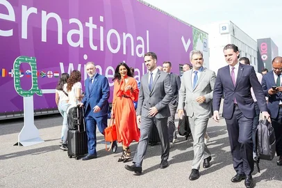 15.04.2024 - Reunião com presidente da região do Vêneto, Luca ZaiaVERONA, ITÁLIA, 15.04.2024 - Governador Eduardo Leite tem reunião com presidente da região do Vêneto, Luca Zaia, na Vinitaly.Foto: Mauricio Tonetto / Secom