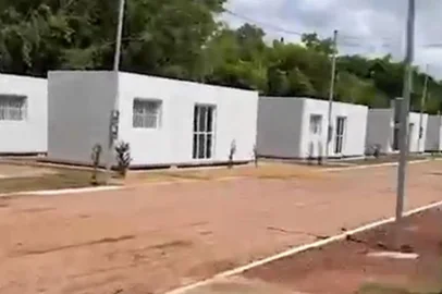 Mais 30 casas temporárias foram entregues nesta terça-feira (17) pelo governo do Rio Grande do Sul a moradores afetados pela enchente de maio em São Jerônimo, na Região Carbonífera. <!-- NICAID(15937617) -->
