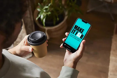 Mais de 1.000 músicos britânicos participaram de um álbum silencioso lançado nesta terça-feira(25) em protesto contra um projeto do governo trabalhista para flexibilizar os direitos autorais e facilitar a utilização de conteúdos por empresas de inteligência artificial (IA). Veículos de imprensa do Reino Unido se uniram ao movimento lançando uma campanha chamada "Make it Fair", com a frase na primeira página de quase todos os jornais e um editorial sobre o tema.<!-- NICAID(15983268) -->