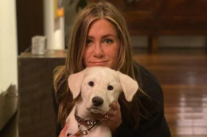 Jennifer Aniston reclama de "elogios" a sua aparência: "Me deixa louca" <!-- NICAID(15452575) -->