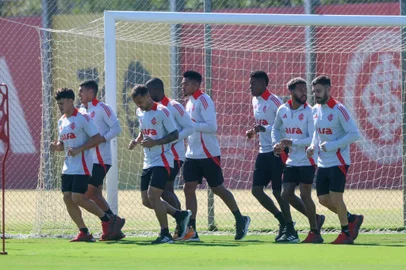Alan Patrick no treino do Inter