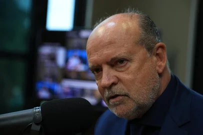 Porto Alegre, RS, Brasil - Novo chefe da Polícia Civil, Heraldo Guerreiro, concede entrevista ao Programa Gaúcha Atualidade sobre os desafios do cargo, como feminicídio, guerras de facções e violência no interior do RS.Indexador: jeff botega<!-- NICAID(16046446) -->