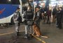 Agentes de segurança realizam operação contra o tráfico de drogas na rodoviária de Porto Alegre