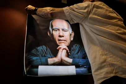 PORTO ALEGRE, RS, BRASIL, 14-11-2025:  Exposição "Erico - Entre linhas e afetos": A exposição apresenta um percurso singular, onde literatura e artes visuais se entrelaçam para revelar não apenas a obra de Erico Verissimo, mas também o universo de relações que o cercaram. . Foto: Renan Mattos / Agência RBS<!-- NICAID(16167694) -->