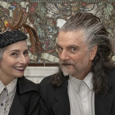 Kraunus (Hique Gomez) e Nabiha (Simone Rasslan)<!-- NICAID(15492617) -->