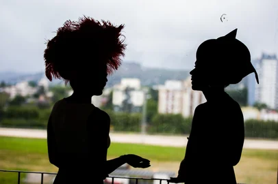 PORTO ALEGRE, RS, BRASIL, 10-10-2015. Grande Prêmio Bento Gonçalves no Jockey Club Porto Alegre.  (FOTO ANDRÉA GRAIZ/AGÊNCIA RBS, REDE SOCIAL).<!-- NICAID(11743564) -->