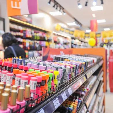 CAXIAS DO SUL, RS, BRASIL, 07/11/2023. Queda nas vendas do comércio no mês de setembro. (Neimar De Cesero/Agência RBS)Indexador: NEIMAR DE CESERO<!-- NICAID(15589929) -->