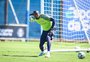 Grêmio recebe proposta do Criciúma por goleiro Caíque