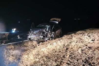 Homem morre e duas pessoas ficam feridas em acidente na RS-822, em Esperança do Sul<!-- NICAID(16020828) -->