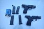 Pistolas e munição são localizadas pela polícia durante buscas em sítio do Litoral Norte. Foto: Polícia Civil / Divulgação<!-- NICAID(15497225) -->