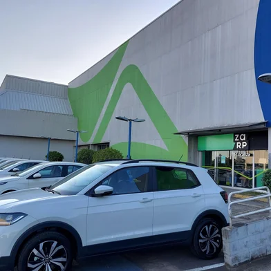 O que está sendo utilizado no espaço do antigo big da sertório.<!-- NICAID(16032177) -->