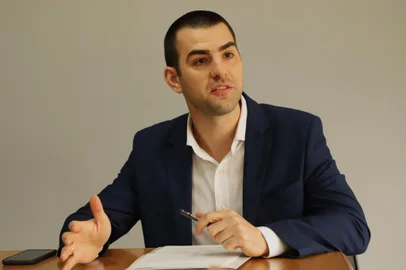 Economista-chefe da Federação das Indústrias do Estado do Rio Grande do Sul (FIERGS), Giovani Baggio. Graduado em Economia pela Universidade Federal de Pelotas (2013) e mestre em Economia, com ênfase em Economia Aplicada, pelo Programa de Pós-Graduação em Economia da Universidade Federal do Rio Grande do Sul (2018). Foto: Dudu Leal/Fiergs/Divulgação<!-- NICAID(15445818) -->