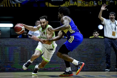 Danilo Fuzaro, basquete
