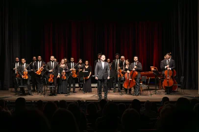 Orquestra Theatro São Pedro celebra a canção gaúcha em apresentação com Victor Hugo, Isabela Fogaça, Pirisca Grecco, Shana Müller e Luiza Barbosa.<!-- NICAID(16104129) -->