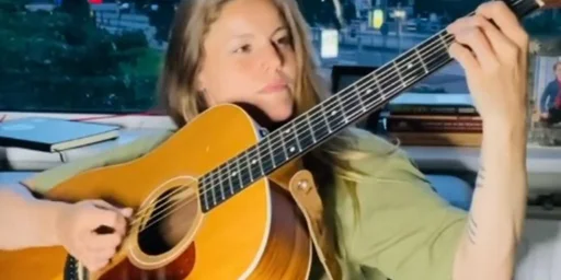Fantine, ex-Rouge, fala pela primeira vez sobre assédio sofrido no 