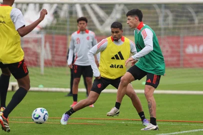 Alan Rodríguez no treino do Inter