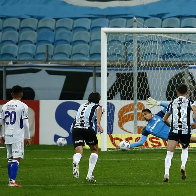 PORTO ALEGRE, RS, BRASIL - 27.06.2021 - O Grêmio recebe o Fortaleza na Arena pela sétima rodada do Brasileirão. (Foto: Félix Zucco/Agencia RBS)<!-- NICAID(14819554) -->