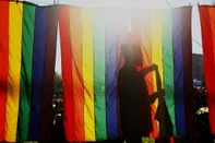 PORTO ALEGRE, RS, BRASIL - 07.07.2019 - Com trios elétricos, caminhada alusiva à Parada LGBT+ ocorre neste domingo em Porto Alegre. (Foto: Mateus Bruxel/Agência RBS)<!-- NICAID(14154577) -->