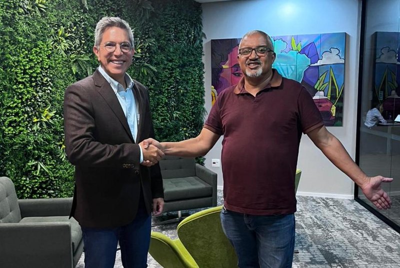 Sindicato dos Metalúrgicos de GravataíPresidente GM América do Sul, Santiago Chamorro (esquerda), e presidente do sindicato dos Metalúrgicos de Gravataí, Valcir Ascari<!-- NICAID(15666607) -->