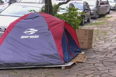 CAXIAS DO SUL, RS, BRASIL, 13/12/2023. Comitê Pop Rua elaborou documento com mais de setenta ações de como atender população em situação de rua em Caxias do Sul. (Neimar De Cesero/Agência RBS)Indexador: NEIMAR DE CESERO<!-- NICAID(15625097) -->