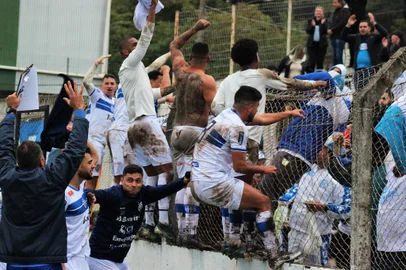 Esportivo segue na disputa da Divisão de Acesso e chega às semifinais ao eliminar o Santa Cruz<!-- NICAID(15132974) -->