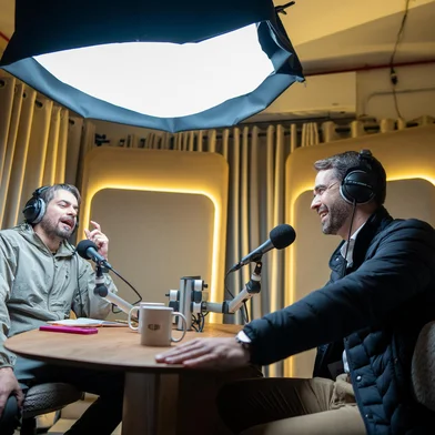 Luciano Potter e Eduardo Leite no programa "Potter Entrevista"<!-- NICAID(16067012) -->