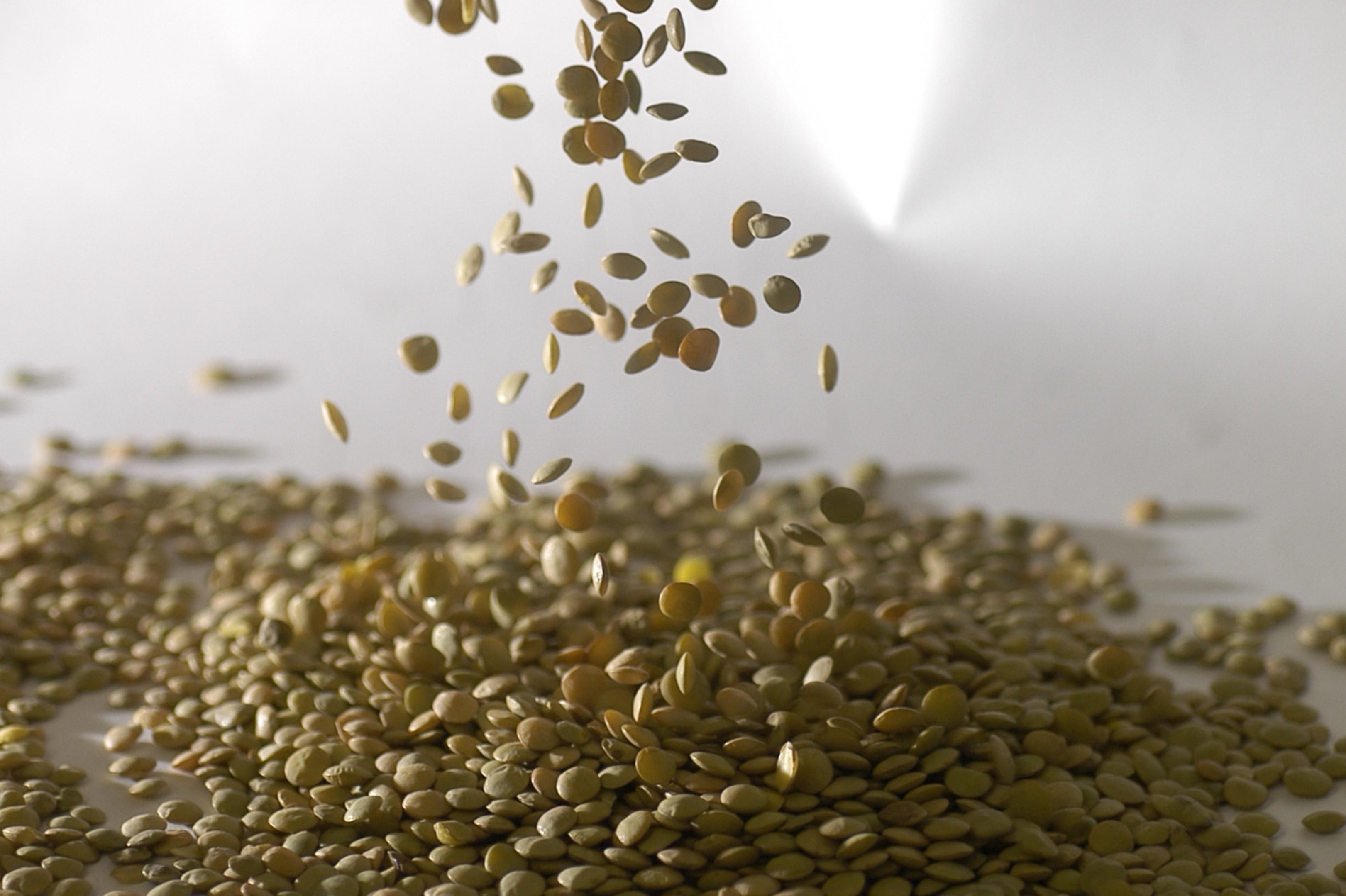 Todo R&eacute;veillon tem lentilha &mdash; mas voc&ecirc; sabe por que o Brasil n&atilde;o planta o gr&atilde;o?