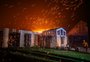 Incêndio florestal de grandes proporções atinge a Califórnia