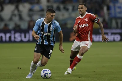 PORTO ALEGRE, RS, BRASIL - 19/04/2025 - Gre-Nal 447: Grêmio e Inter se encontram em campo, novamente, pela Série A do Campeonato Brasileiro. FOTO: MATEUS BRUXEL / AGÊNCIA RBS<!-- NICAID(16020391) -->