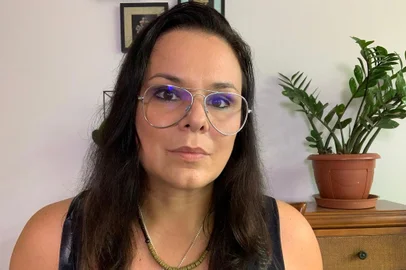 Giane Guerra<!-- NICAID(15040642) -->