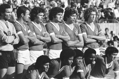 Gre-Nal disputado em 22/08/1976. Resultado: Grêmio 0 x 2 Inter.<!-- NICAID(7030323) -->