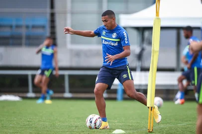 RS - FUTEBOL/ PRE-TEMPORADA GREMIO 2022 - ESPORTES - Jogadores do Grêmio Rildo realizam treino tÃ©cnico durante a manha desta quarta-feira, no CT Luiz Carvalho, na Pre-Temporada 2022. FOTO: LUCAS UEBEL/GREMIO FBPA<!-- NICAID(15026043) -->