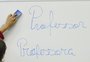 Bolsonaro oficializa aumento de 33% no salário dos professores