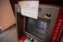 PORTO ALEGRE, RS, BRASIL, 16.05.2024: aviso sobre a  falta de cédulas de dinheiro em caixa eletrônico. Foto: Camila Hermes/Agencia RBS<!-- NICAID(15765640) -->