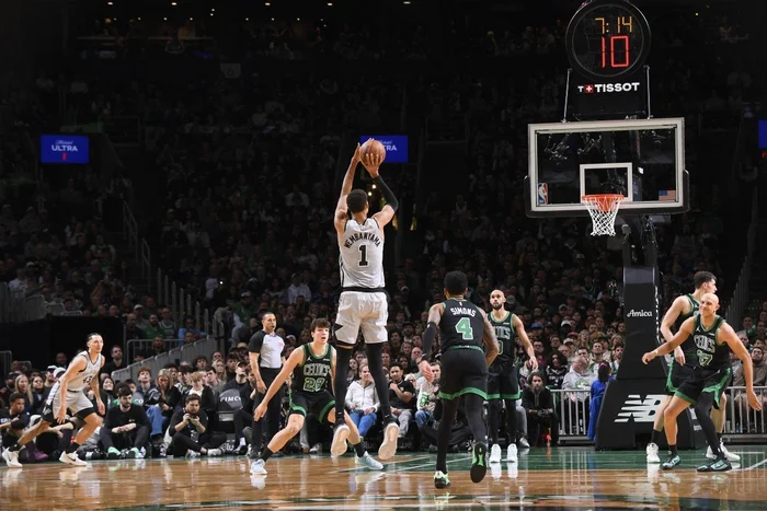 BRIAN BABINEAU / NBAE / GETTY IMAGES / GETTY IMAGES VIA AFP