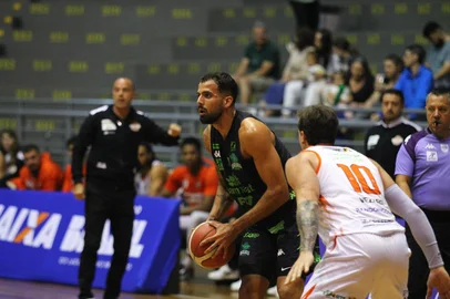 Caxias Basquete x Bauru, no Ginásio do Sesi, segundo turno do NBB 2025/2026.<!-- NICAID(16207047) -->