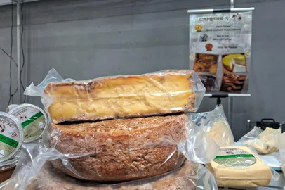 Estande da Agroindústria Camponês na Fenadoce de Pelotas.<!-- NICAID(15818257) -->