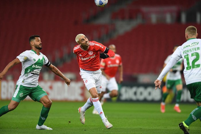 Inter: Galhardo valoriza campanha: contra tudo e contra todos