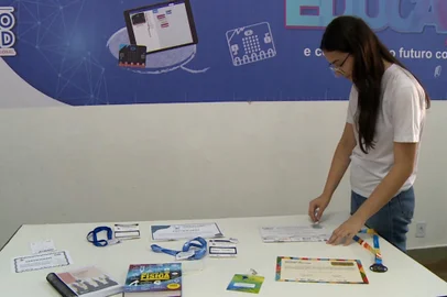 Estudante de Uruguaiana é selecionada para curso na NASA - Foto: RBS TV/Reprodução<!-- NICAID(15667149) -->