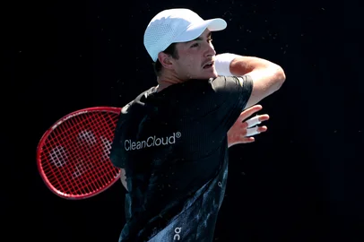 Brazil's Joao Fonseca attends a practice session ahead of the 2026 Australian Open tennis tournament in Melbourne on January 17, 2026. (Photo by Martin KEEP / AFP) / --IMAGE RESTRICTED TO EDITORIAL USE - STRICTLY NO COMMERCIAL USE--<!-- NICAID(16207123) -->