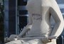 STF forma maioria para tornar ré mulher acusada de escrever "Perdeu, mané" em estátua diante da Corte