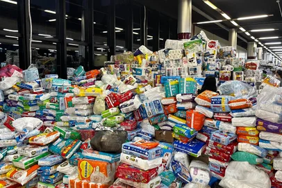 Campus da Ulbra depende de doações e voluntários para o acolhimento de mais de 6 mil pessoas e quase 2 mil animais<!-- NICAID(15759082) -->