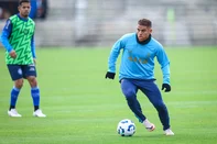 RS - FUTEBOL/ TREINO GREMIO 2025 - ESPORTES - Jogadores do Gremio realizam jogo-treino contra o AimorÃ© durante a tarde desta quarta-feira, no CT Luiz Carvalho, na preparaÃ§Ã£o para a partida valida pelo Campeonato Brasileiro 2025. Na foto, Cuéllar. FOTO: LUCAS UEBEL/GREMIO FBPA<!-- NICAID(16073612) -->